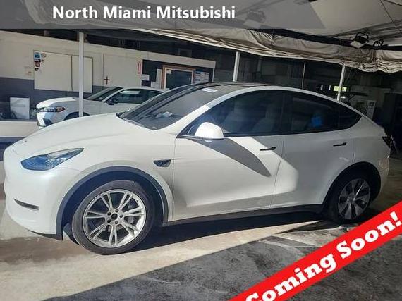 TESLA MODEL Y 2022 7SAYGDEE9NF312713 image